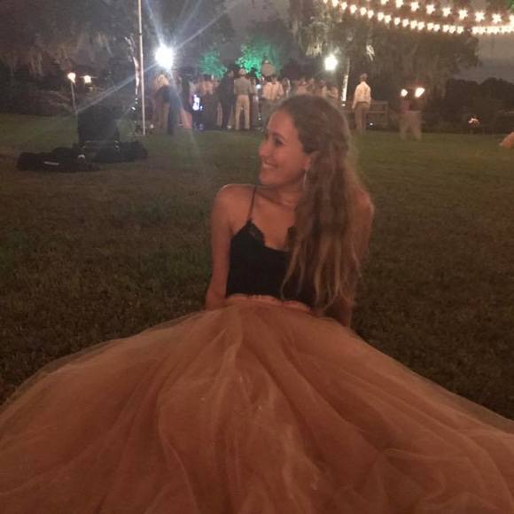 Meet your Posher, Shelby - Picture 1 of 1